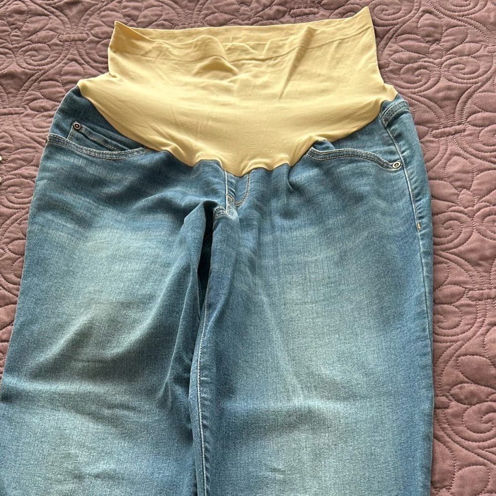 Maternity jeans